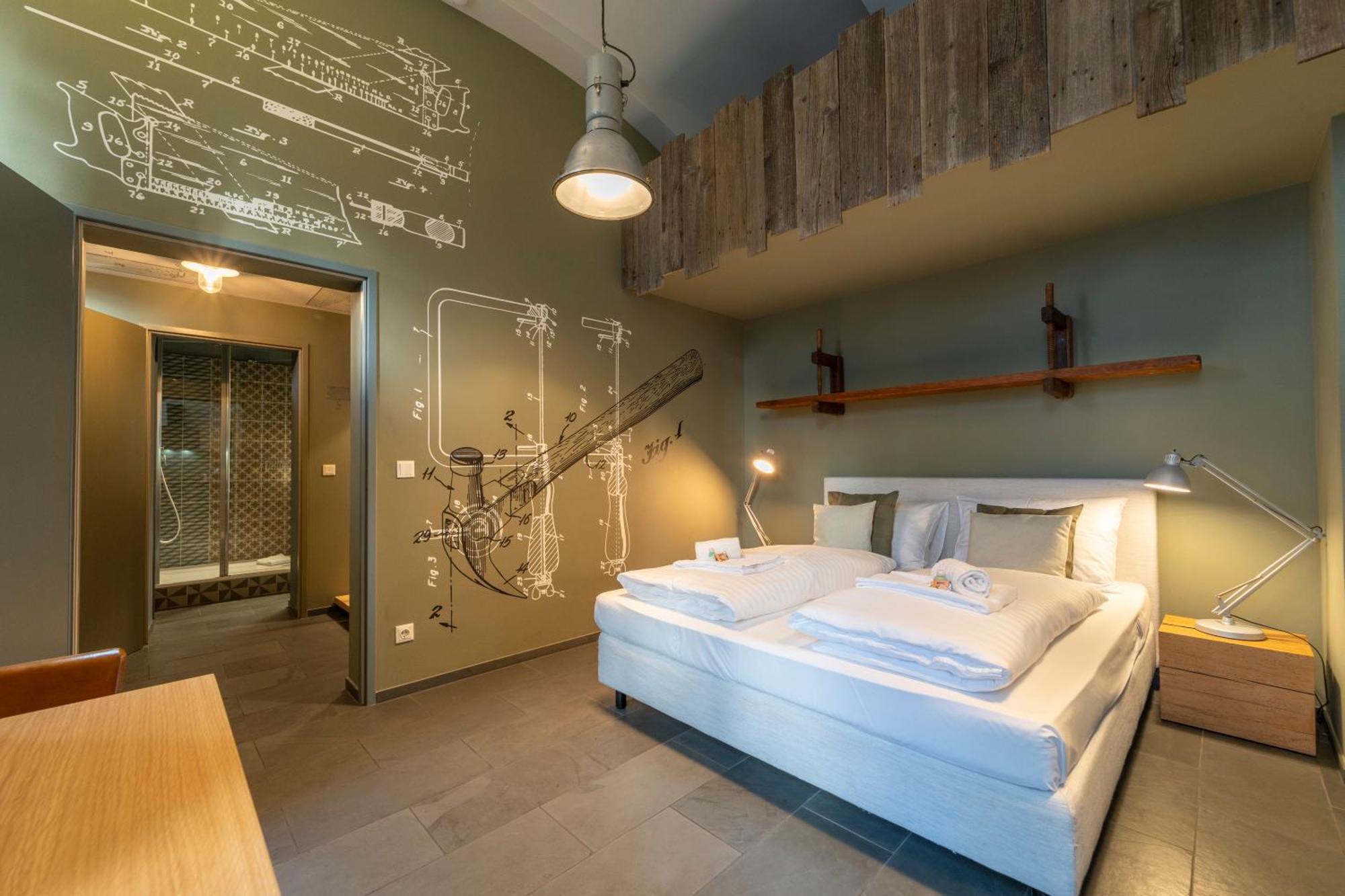 Apartment Awerner Belvedere - Der Tischler