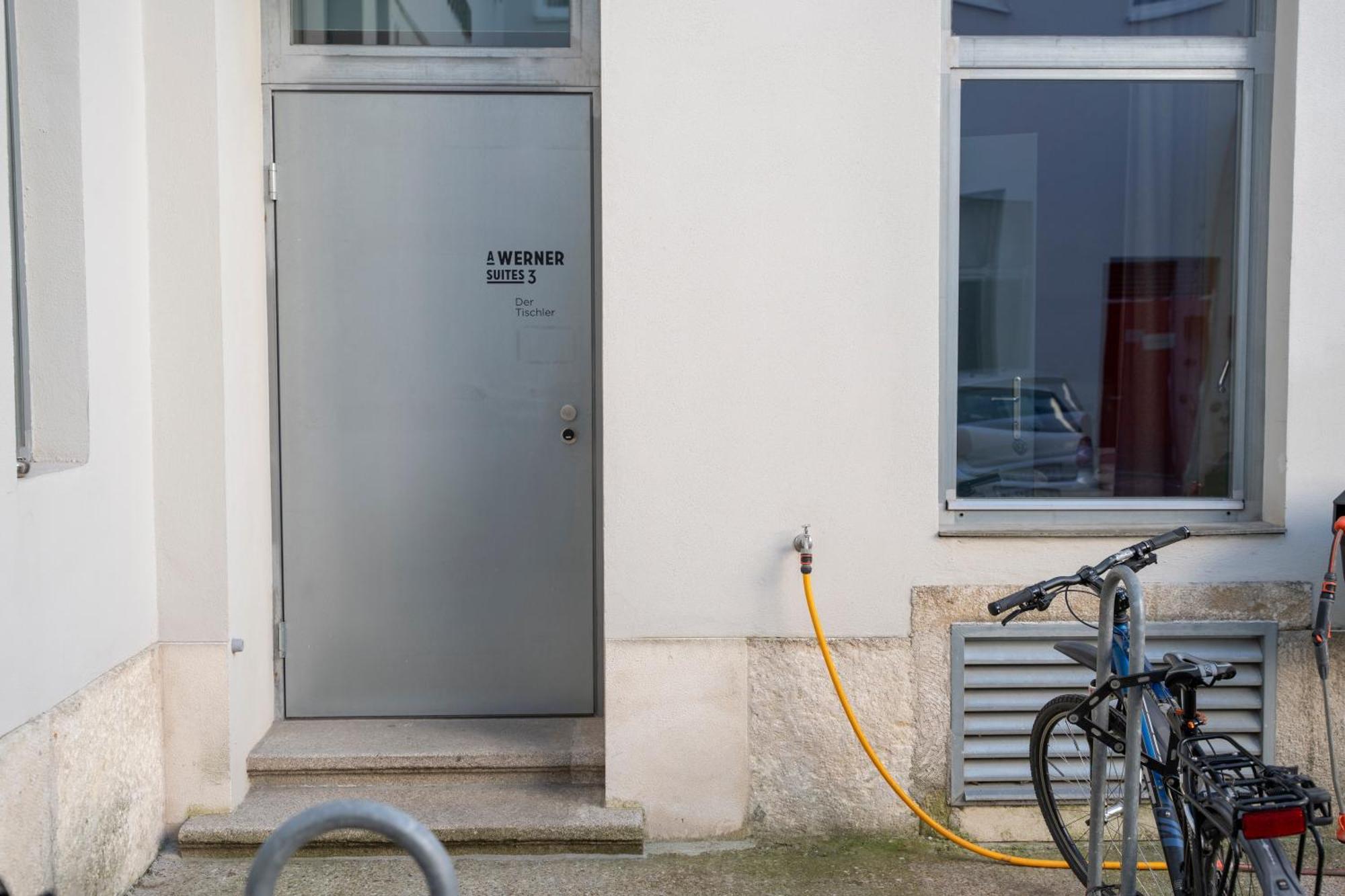 Apartment Awerner Belvedere - Der Tischler *