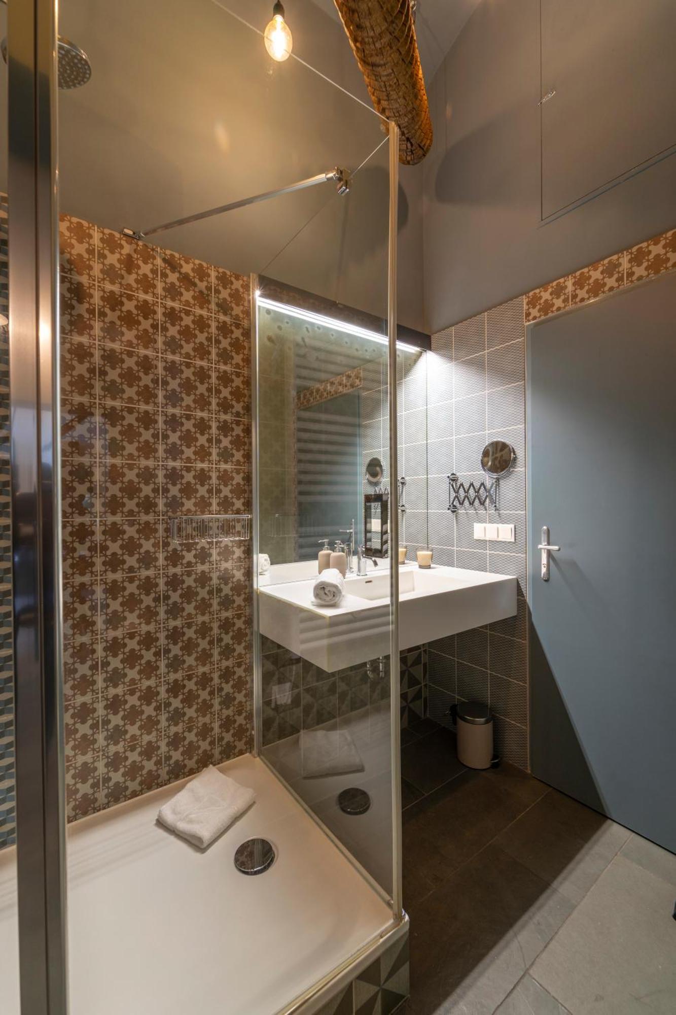 Apartment Awerner Belvedere - Der Tischler *